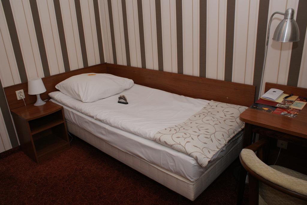 Grot Hotel Мальборк Екстер'єр фото