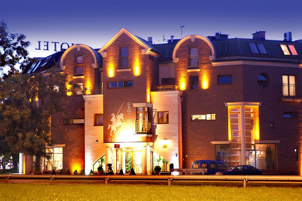 Grot Hotel Мальборк Екстер'єр фото