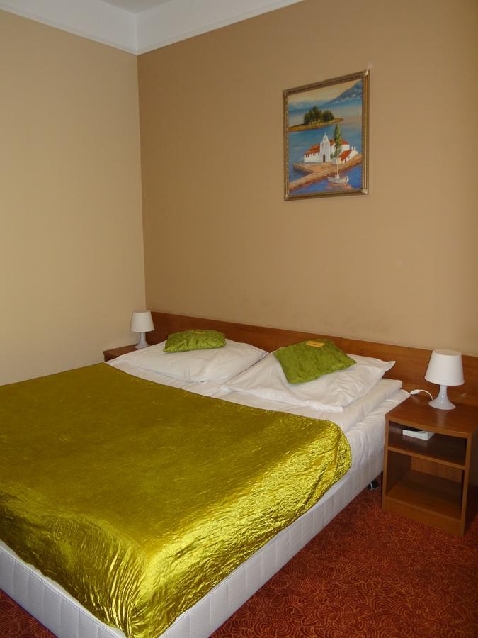 Grot Hotel Мальборк Екстер'єр фото