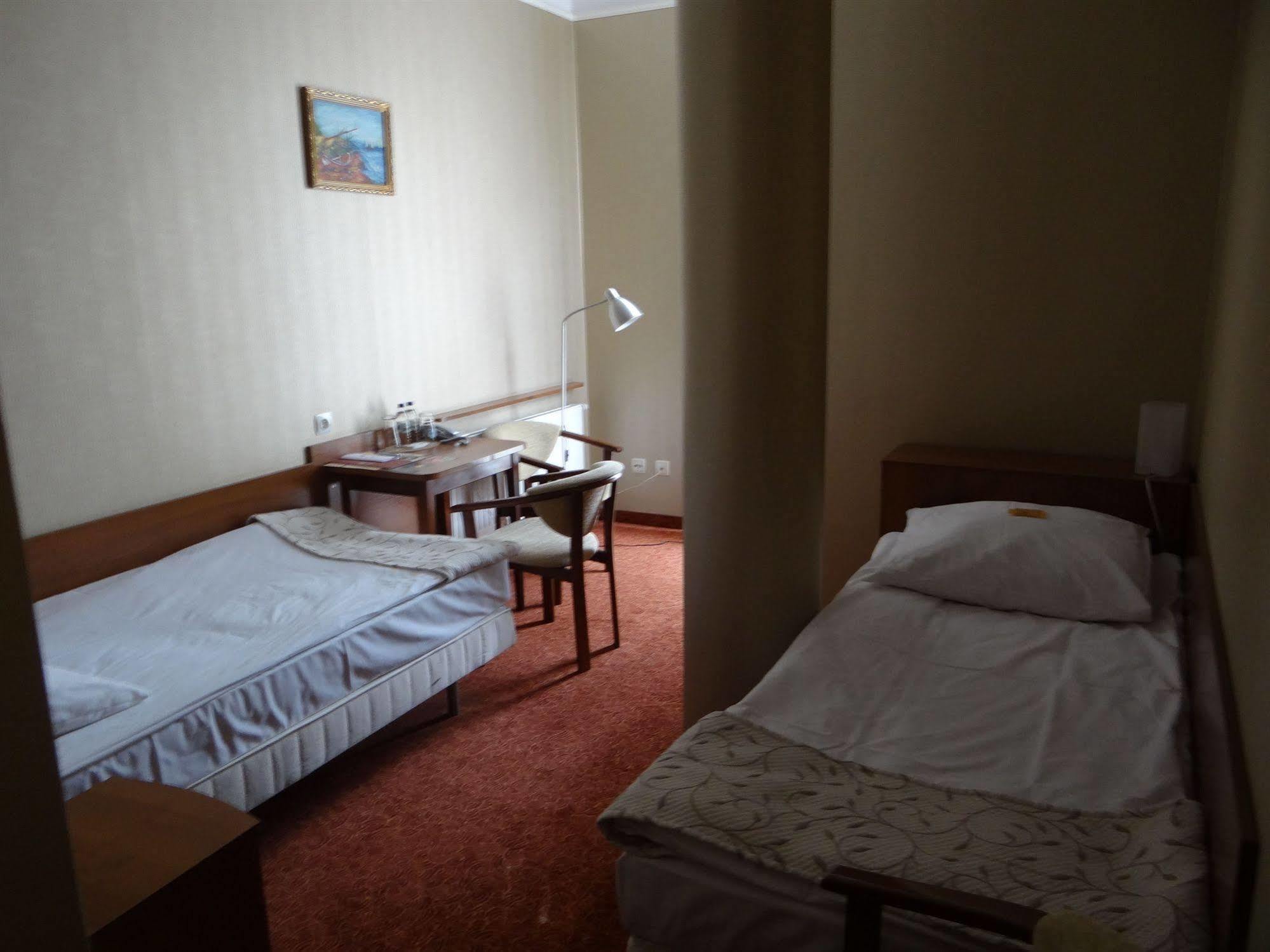 Grot Hotel Мальборк Екстер'єр фото
